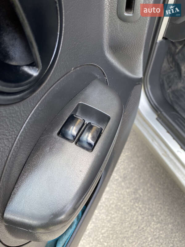 Седан Chevrolet Aveo 2005 в Чернигове