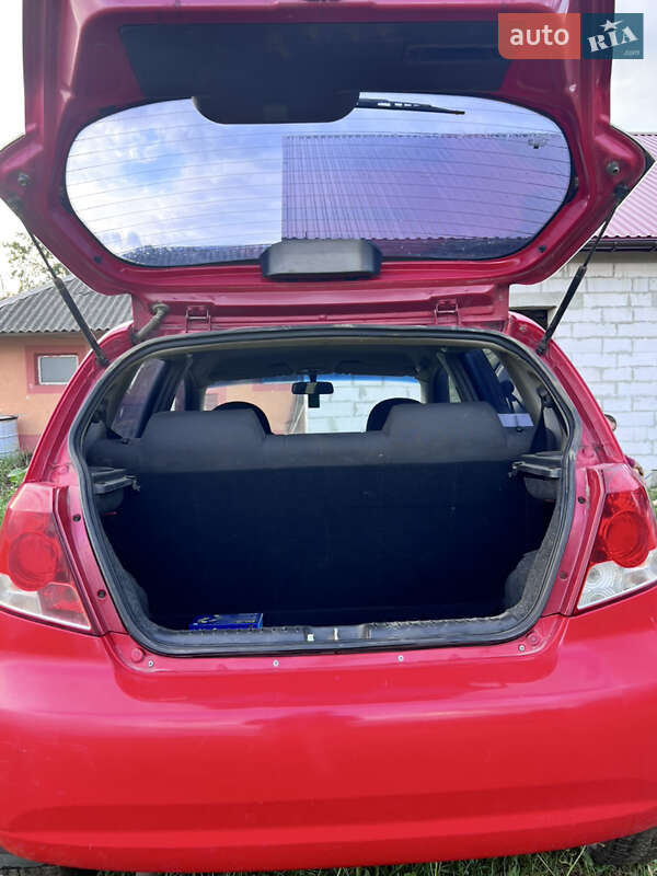 Хетчбек Chevrolet Aveo 2006 в Добросині