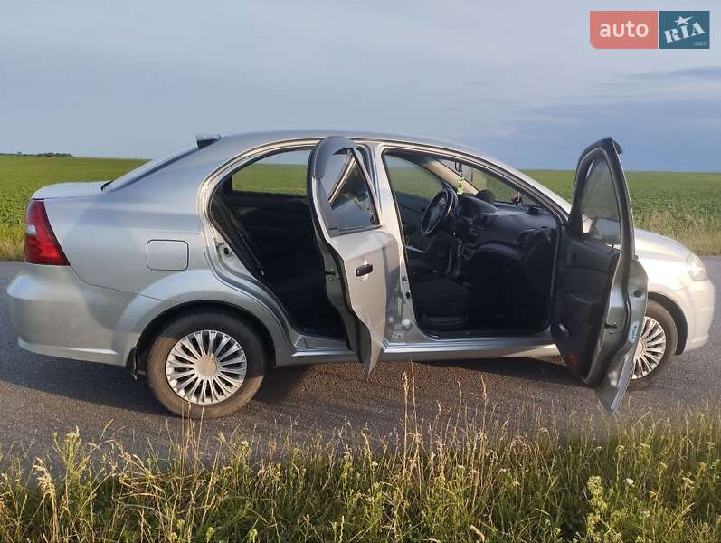 Седан Chevrolet Aveo 2009 в Кременце