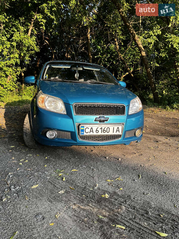 Хэтчбек Chevrolet Aveo 2008 в 
