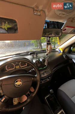 Хэтчбек Chevrolet Aveo 2008 в 