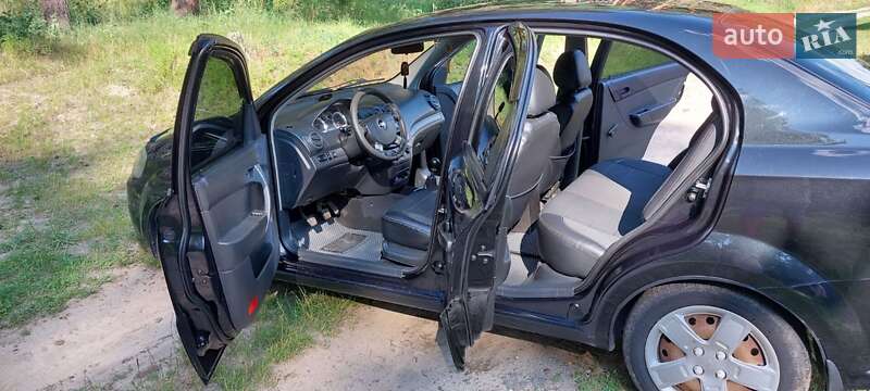 Седан Chevrolet Aveo 2011 в Шостке