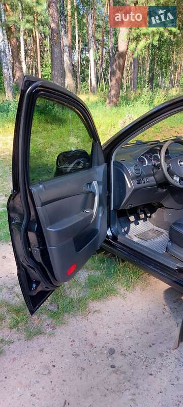 Седан Chevrolet Aveo 2011 в Шостке