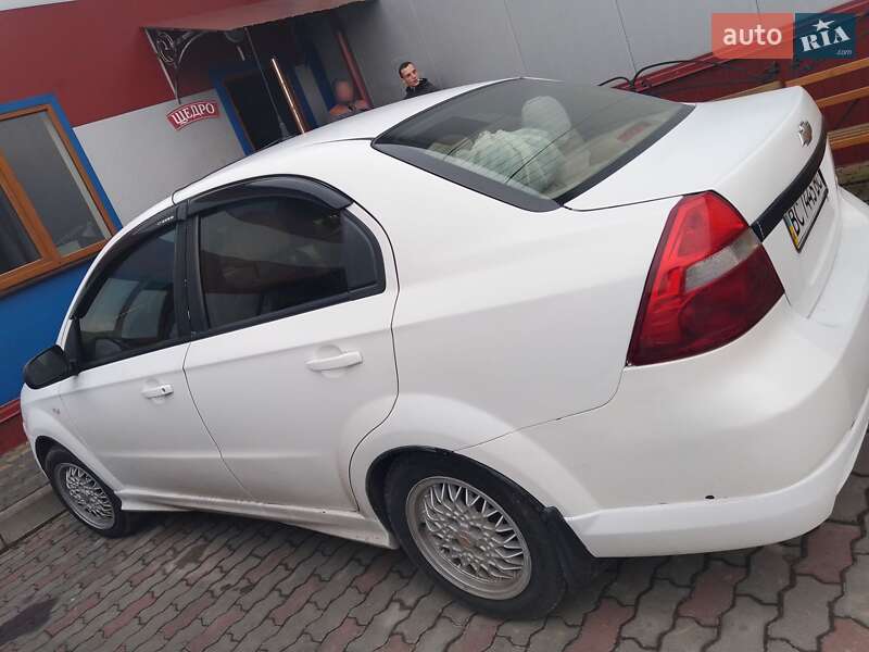 Седан Chevrolet Aveo 2007 в Львове