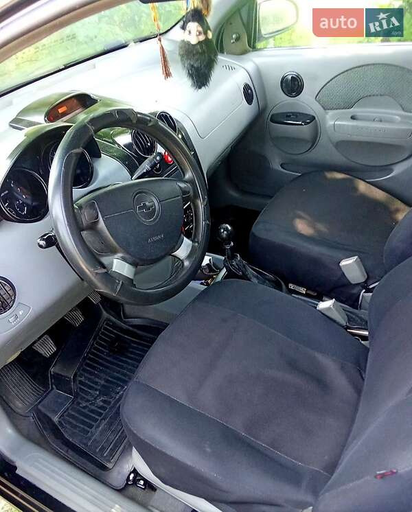 Седан Chevrolet Aveo 2005 в Пирятине