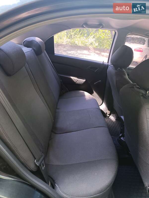 Седан Chevrolet Aveo 2009 в Запорожье