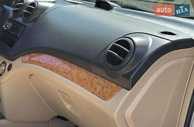 Седан Chevrolet Aveo 2007 в 