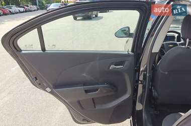 Седан Chevrolet Aveo 2013 в 