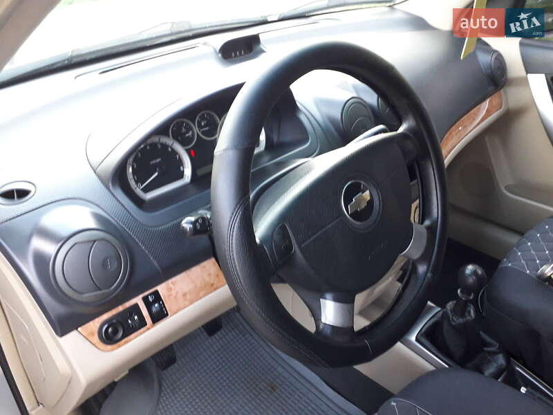 Седан Chevrolet Aveo 2008 в Ивано-Франковске