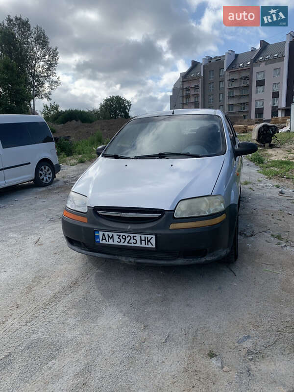 Chevrolet Aveo 2005