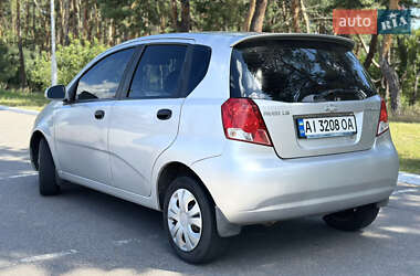 Хэтчбек Chevrolet Aveo 2006 в 