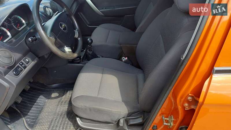 Седан Chevrolet Aveo 2006 в Первомайске