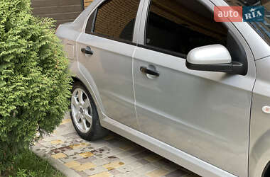 Седан Chevrolet Aveo 2008 в 