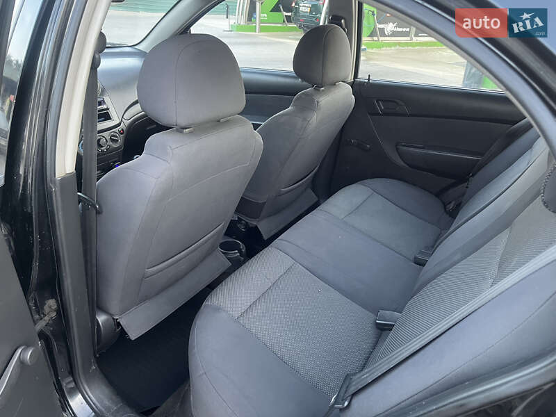 Седан Chevrolet Aveo 2006 в Кропивницком