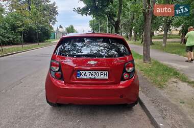 Хэтчбек Chevrolet Aveo 2011 в 