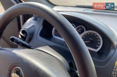 Хэтчбек Chevrolet Aveo 2008 в 