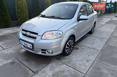 Седан Chevrolet Aveo 2008 в Хусті