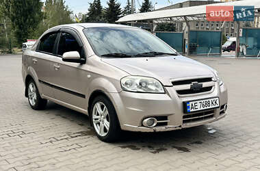 Седан Chevrolet Aveo 2008 в Кривом Роге
