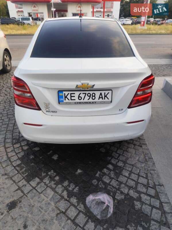 Седан Chevrolet Aveo 2017 в Дніпрі