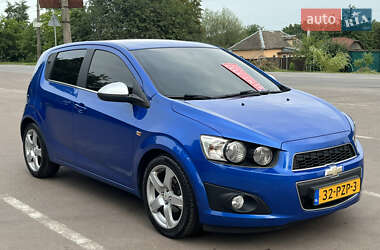 Хэтчбек Chevrolet Aveo 2012 в Киеве