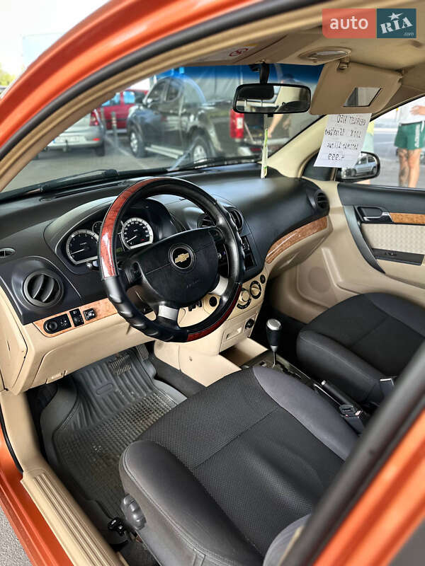 Седан Chevrolet Aveo 2008 в Запоріжжі