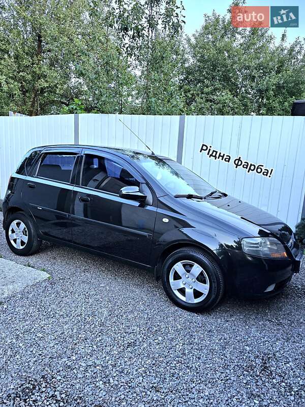 Хэтчбек Chevrolet Aveo 2006 в Харькове