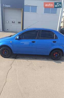 Седан Chevrolet Aveo 2005 в Кременчуці
