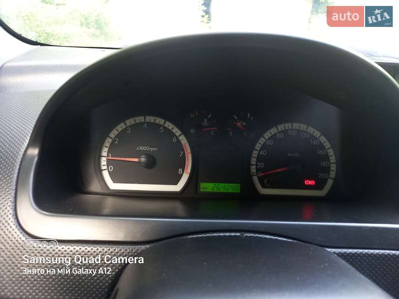 Седан Chevrolet Aveo 2010 в Киеве
