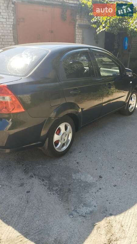 Седан Chevrolet Aveo 2007 в Горишних Плавнях