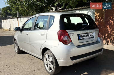 Хэтчбек Chevrolet Aveo 2008 в 