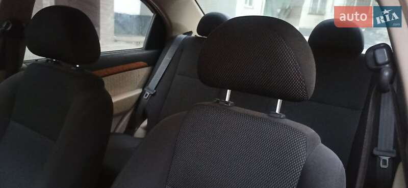 Седан Chevrolet Aveo 2007 в Одессе