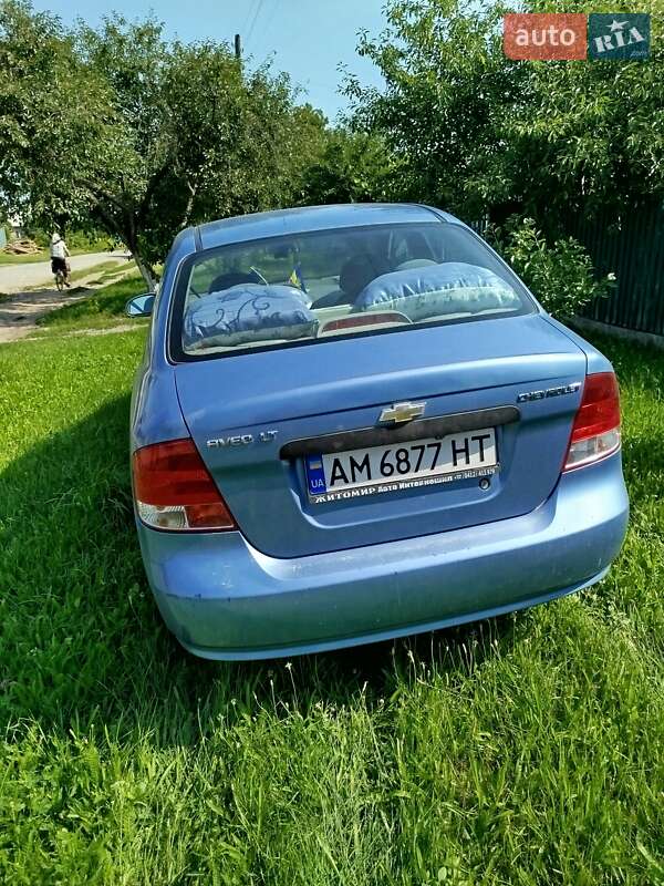 Седан Chevrolet Aveo 2005 в Андрушівці