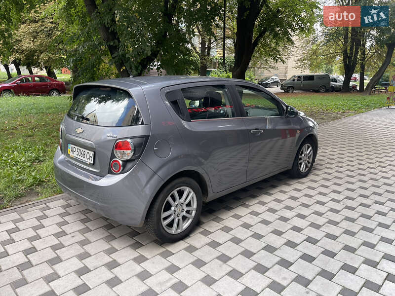 Хетчбек Chevrolet Aveo 2012 в Києві