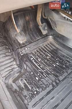 Хэтчбек Chevrolet Aveo 2005 в 