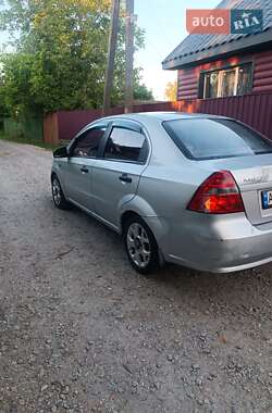 Седан Chevrolet Aveo 2006 в Ніжині