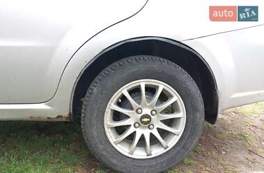 Седан Chevrolet Aveo 2006 в 
