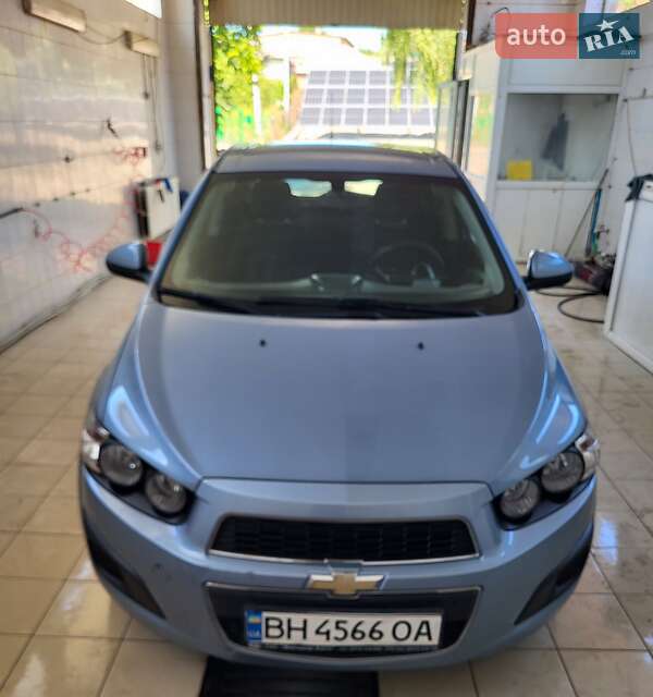 Хетчбек Chevrolet Aveo 2012 в Ананьїві