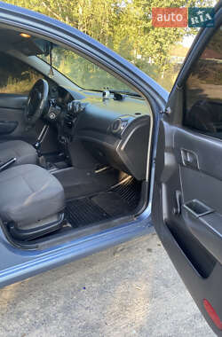 Седан Chevrolet Aveo 2006 в  фото 6 Седан Chevrolet Aveo 2006 в