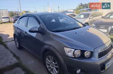 Седан Chevrolet Aveo 2014 в Сумах