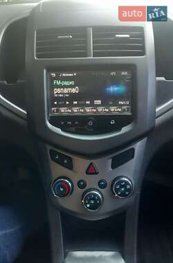 Седан Chevrolet Aveo 2014 в 