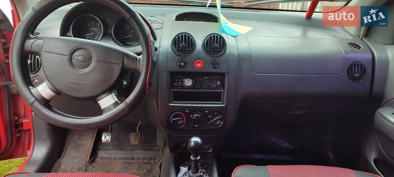 Седан Chevrolet Aveo 2006 в Дергачах