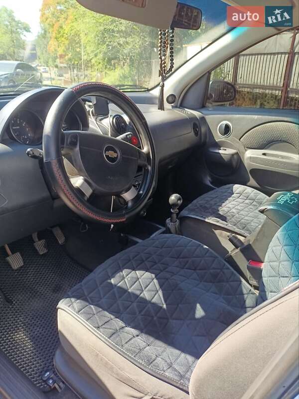 Хэтчбек Chevrolet Aveo 2007 в Каменском