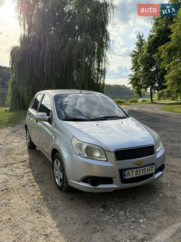 Хэтчбек Chevrolet Aveo 2008 в 