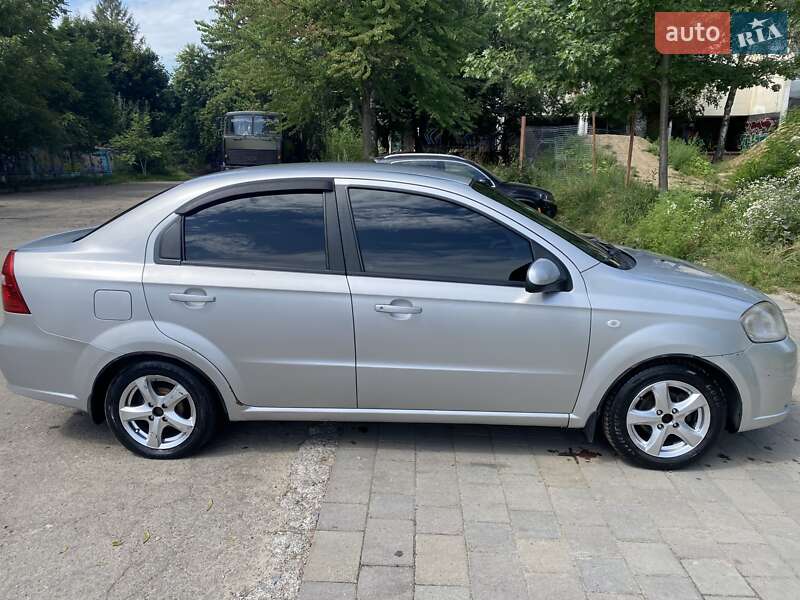 Седан Chevrolet Aveo 2007 в Львові