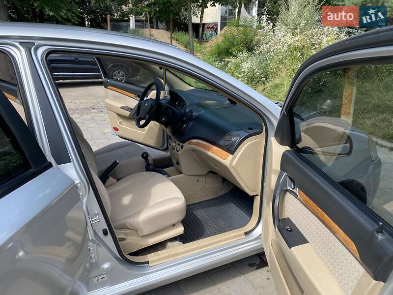 Седан Chevrolet Aveo 2007 в Львові