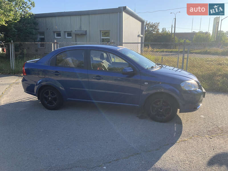 Седан Chevrolet Aveo 2008 в Чернигове