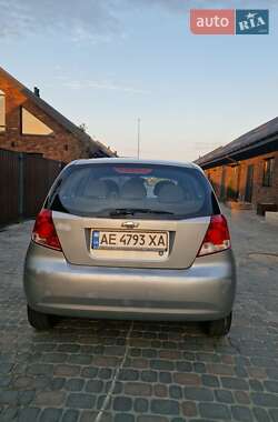 Хэтчбек Chevrolet Aveo 2005 в 