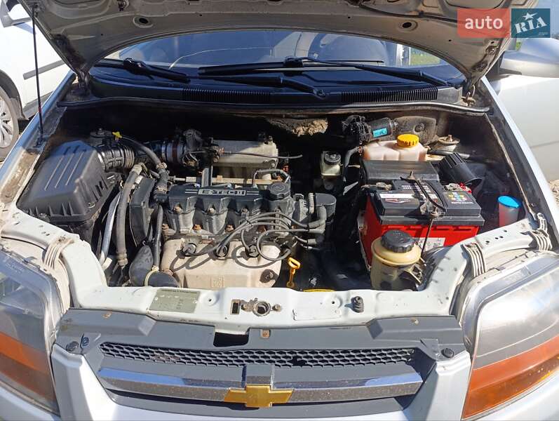 Седан Chevrolet Aveo 2006 в Харькове