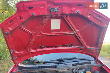 Седан Chevrolet Aveo 2004 в 