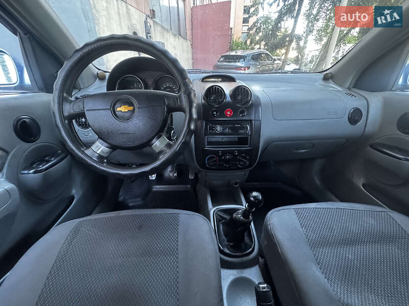Хэтчбек Chevrolet Aveo 2005 в Одессе